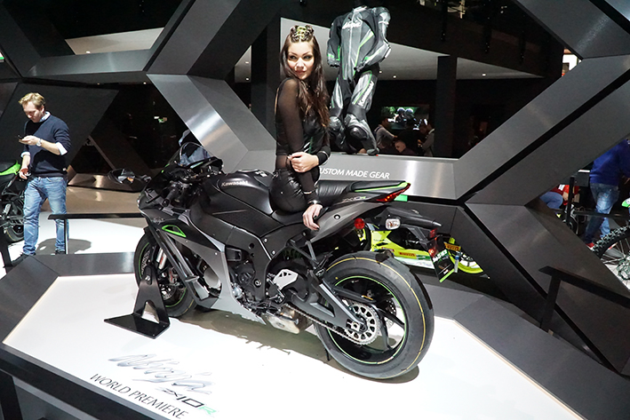 Kawasaki EICMA 2017 ZX10 SE