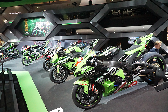 Kawasaki EICMA 2017 ZX10 SE