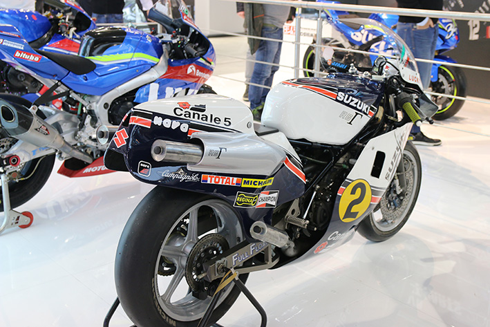 SUZUKI RGΓ RACING