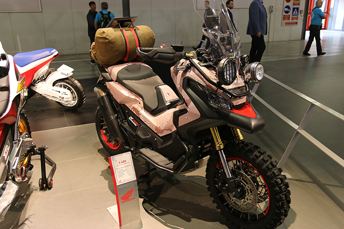 Honda Eicma 2017 x-adv