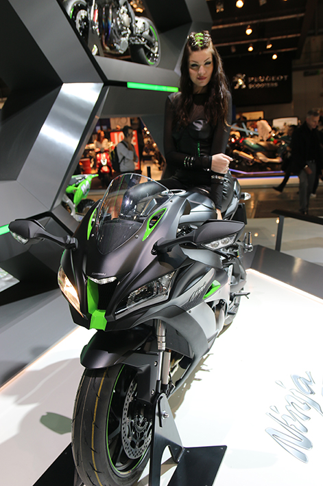 Kawasaki EICMA 2017 ZX10 SE